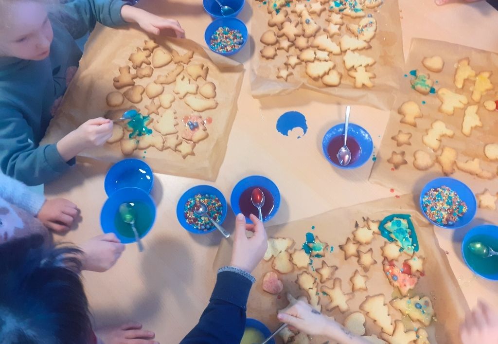 Besondere Weihnachtswichtel zu Besuch in der Kita "Hutbergstrolche"